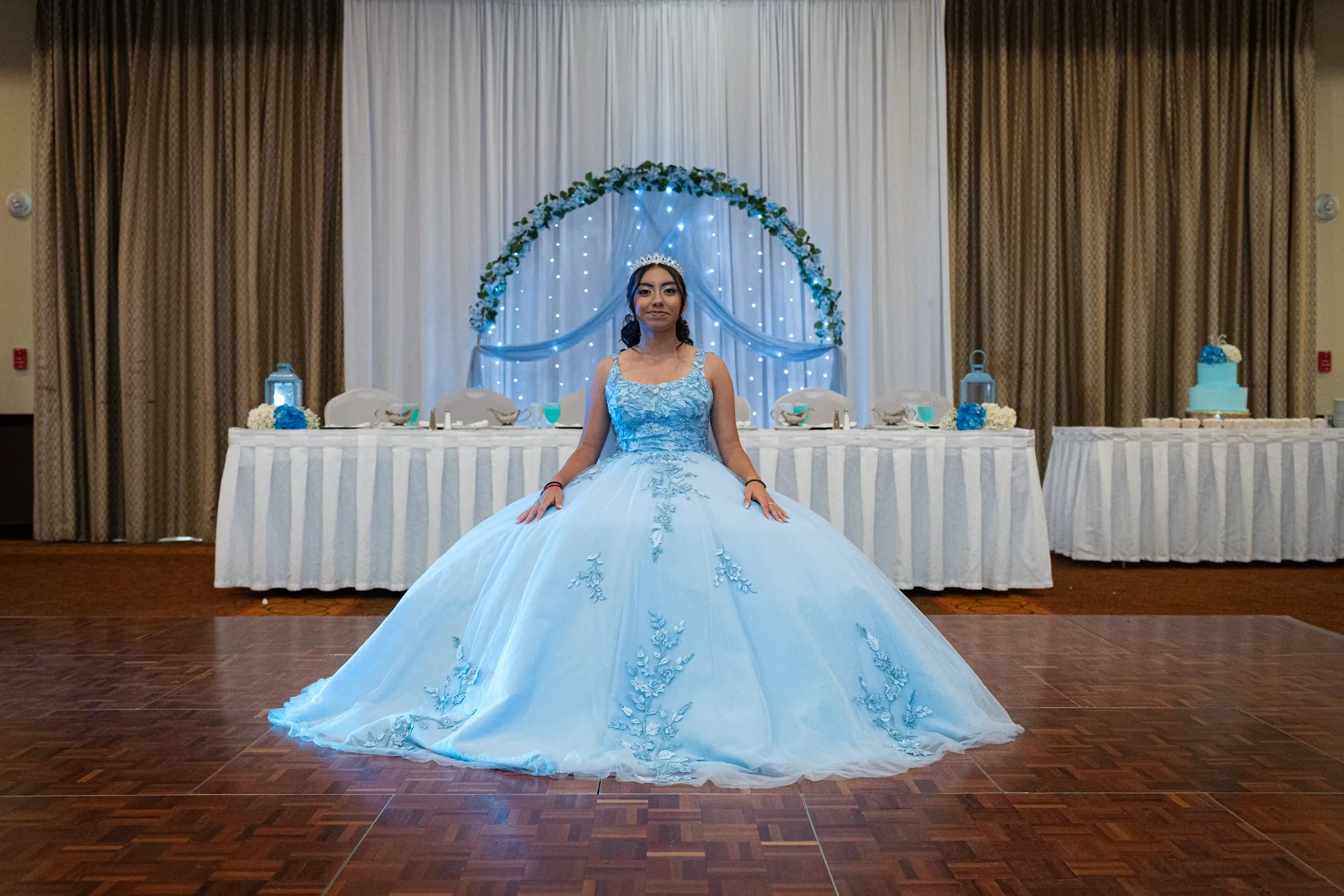 Alison's XV Quinceañera photo 12 by Dallas photographer Rony Lanza