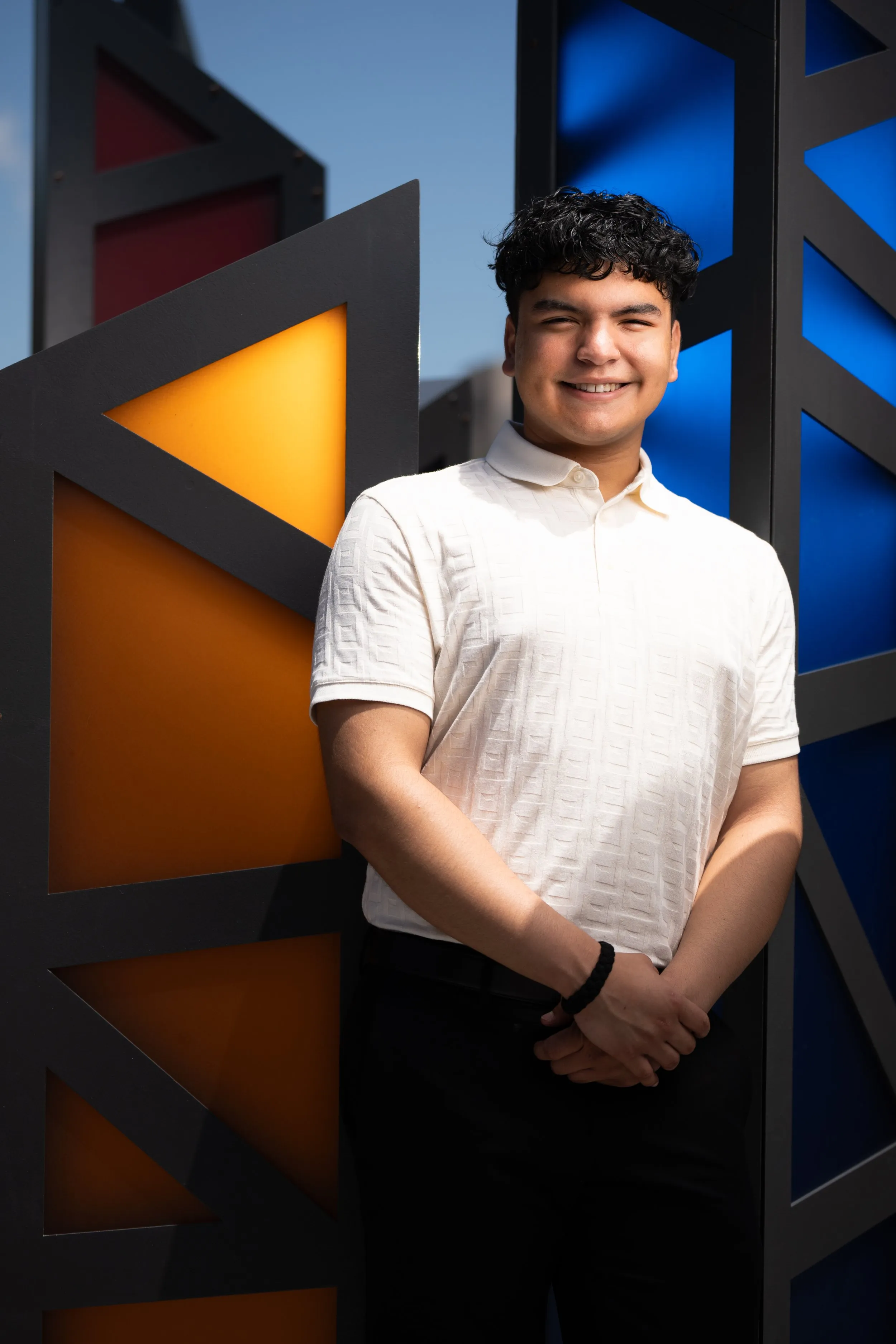 Erick's Senior Shoot senior portrait photo 3 by Dallas photographer Rony Lanza