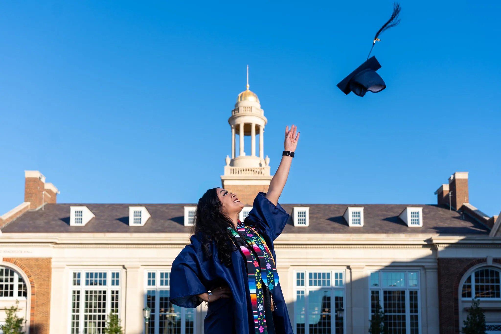 Guiselle's Graduation senior portrait photo 9 by Dallas photographer Rony Lanza