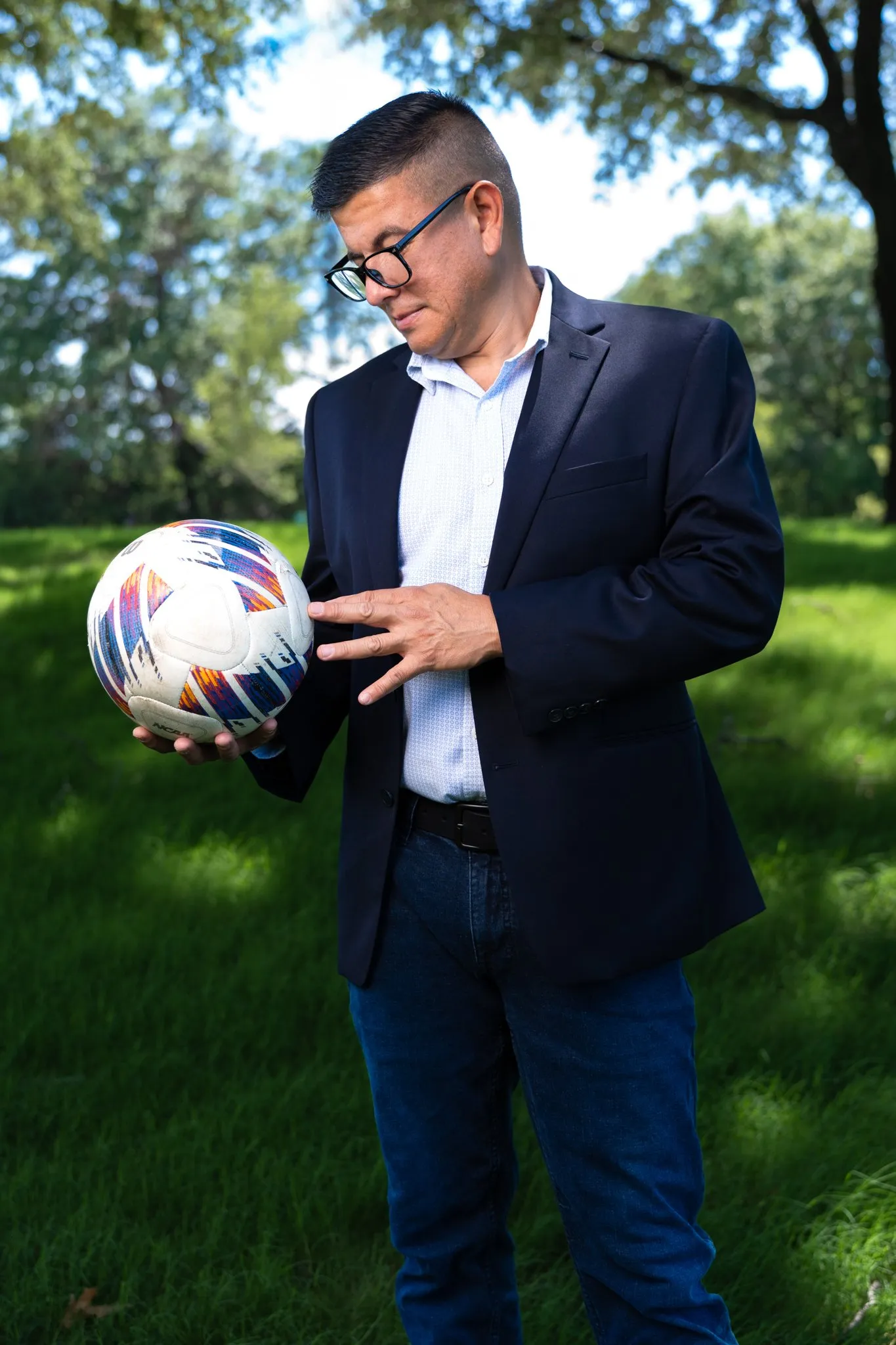 Gustavo portrait session photo 7 by Dallas photographer Rony Lanza
