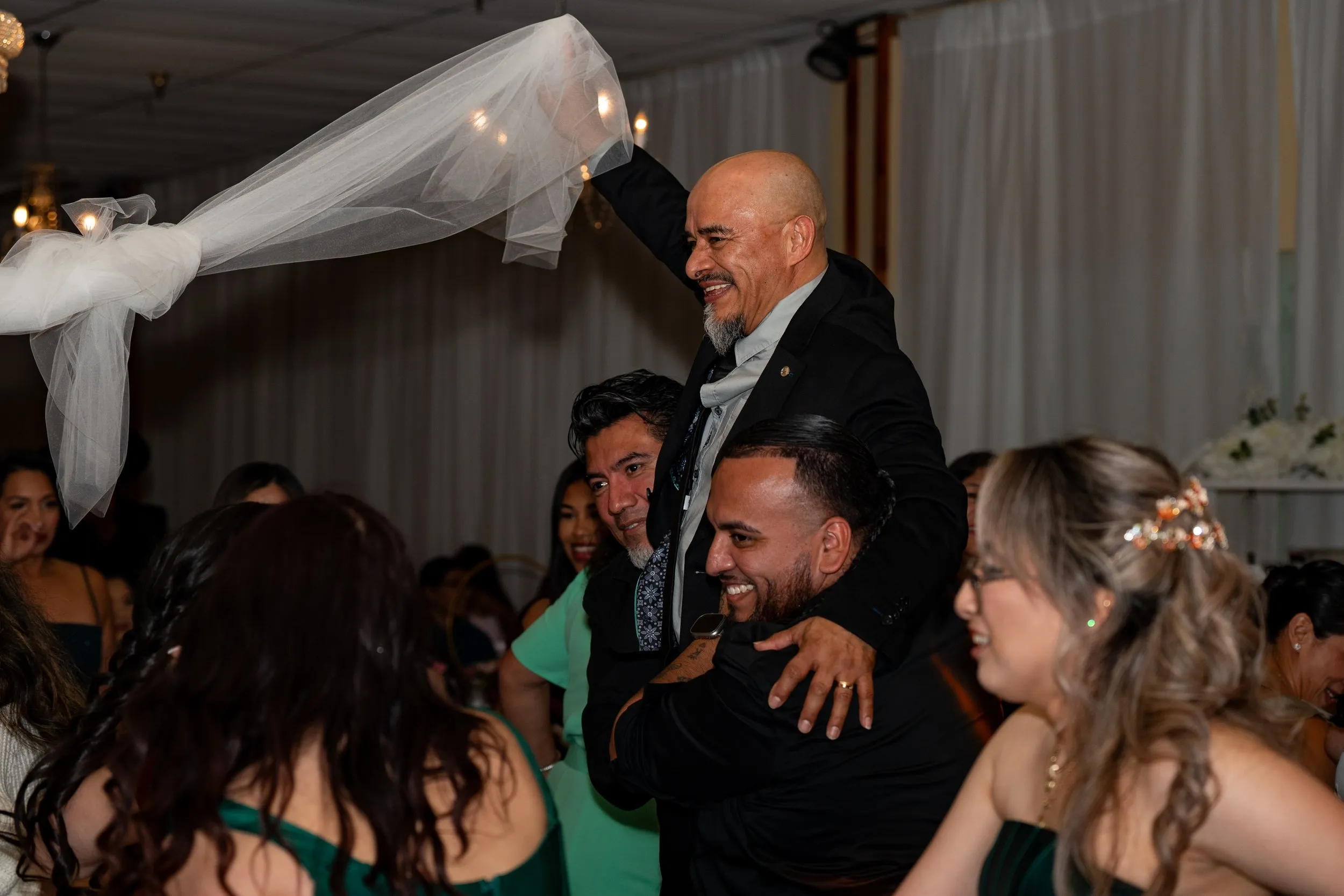 Jose & Griselda's Wedding engagement & wedding photo 16 by Dallas photographer Rony Lanza