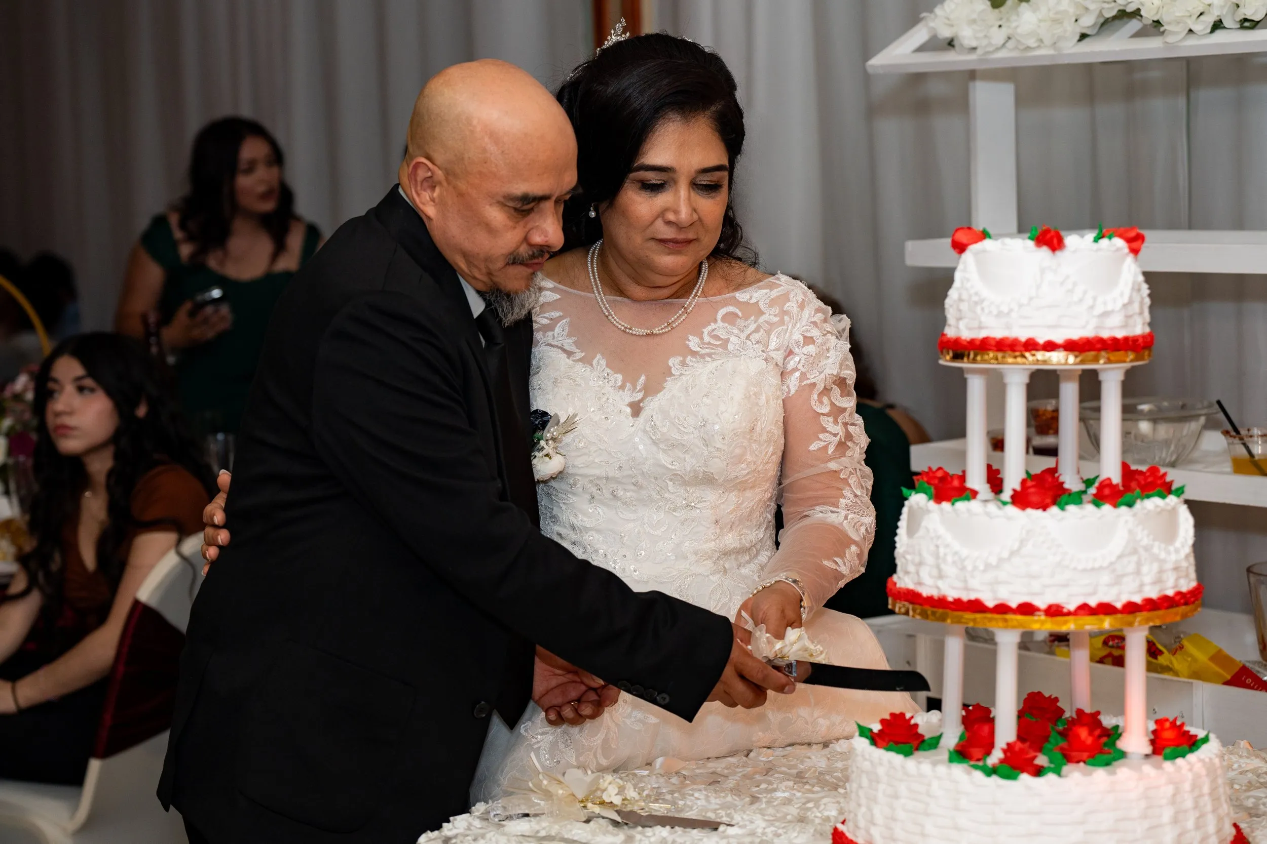 Jose & Griselda's Wedding engagement & wedding photo 17 by Dallas photographer Rony Lanza