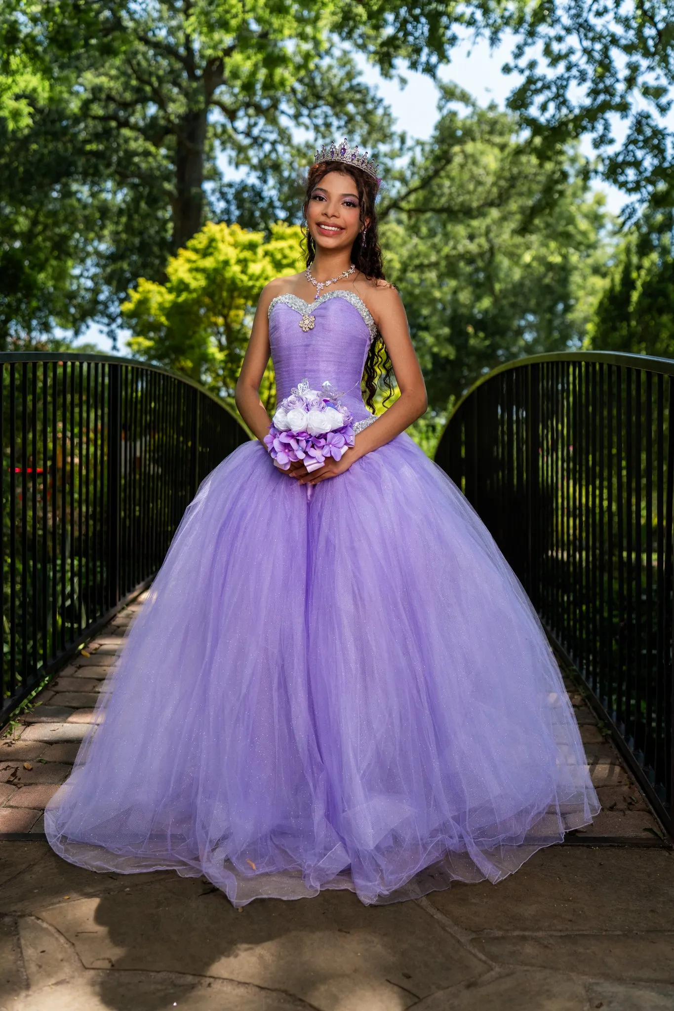 Stefany's XV Quinceañera photo 7 by Dallas photographer Rony Lanza