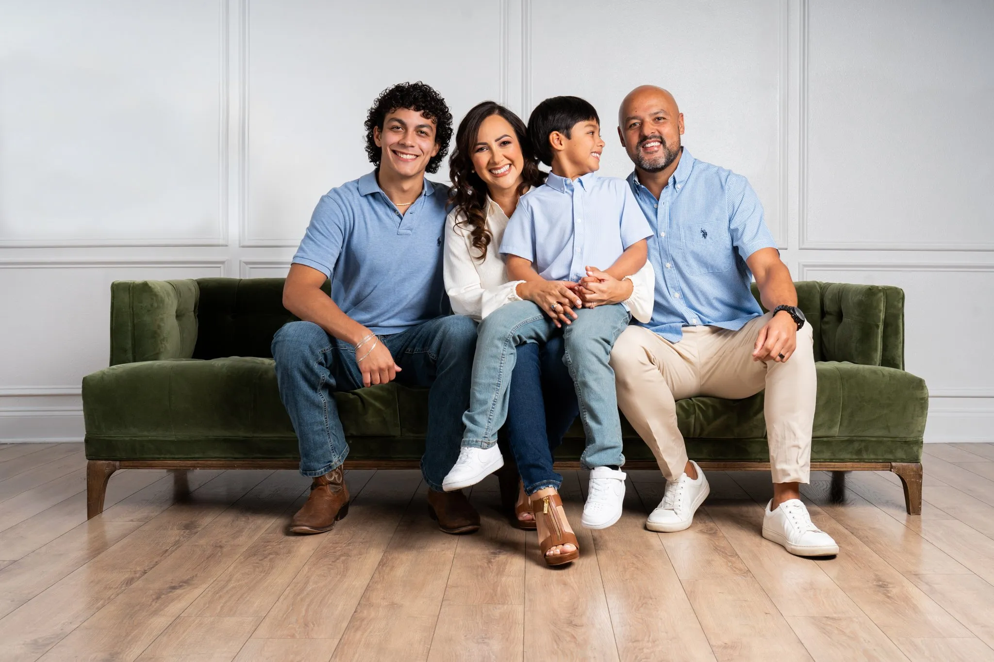 The Fuentes Lara Family – family photography in Dallas–Fort Worth by Rony Lanza