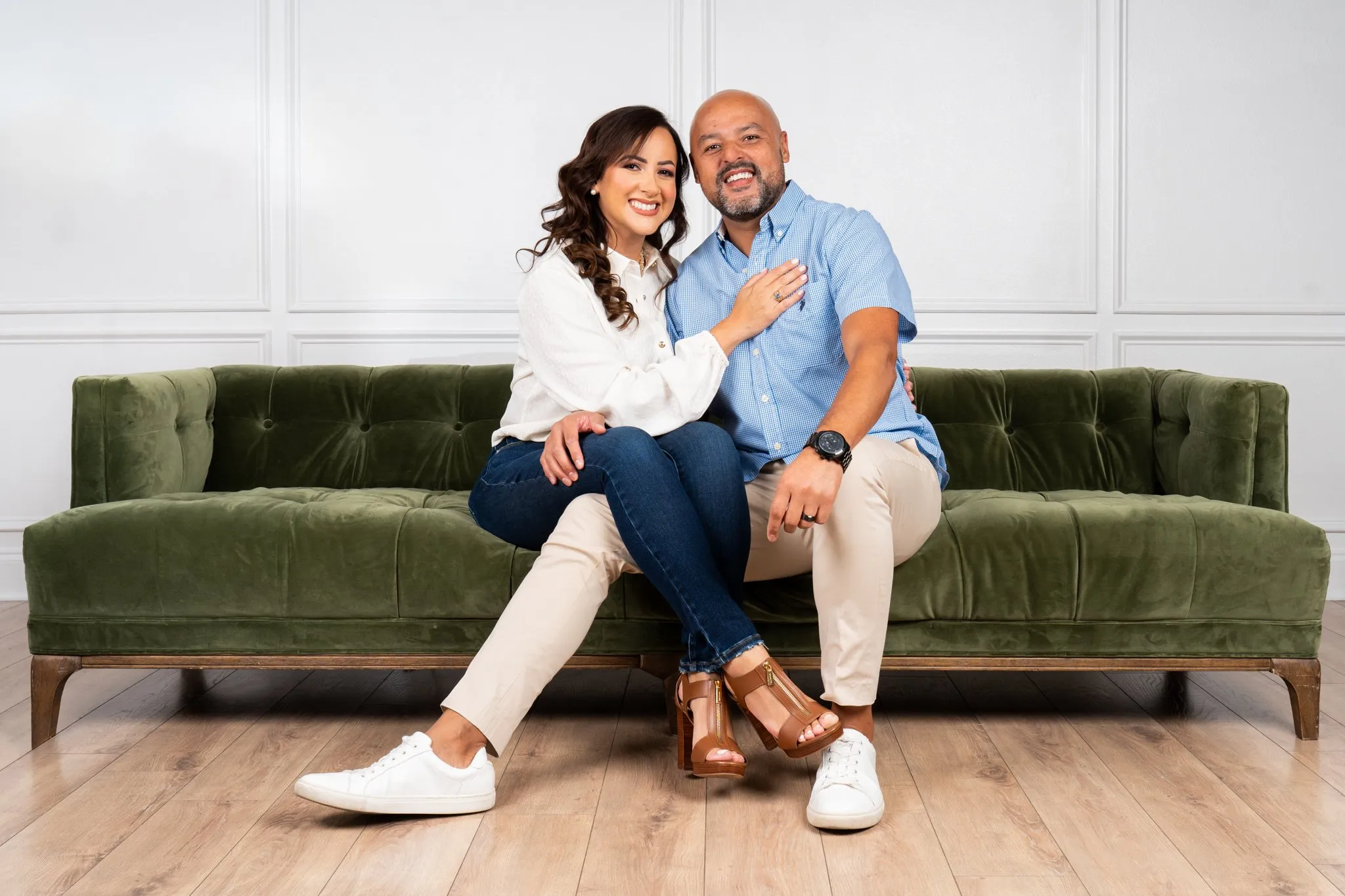 The Fuentes Lara Family family photo session photo 4 by Dallas photographer Rony Lanza
