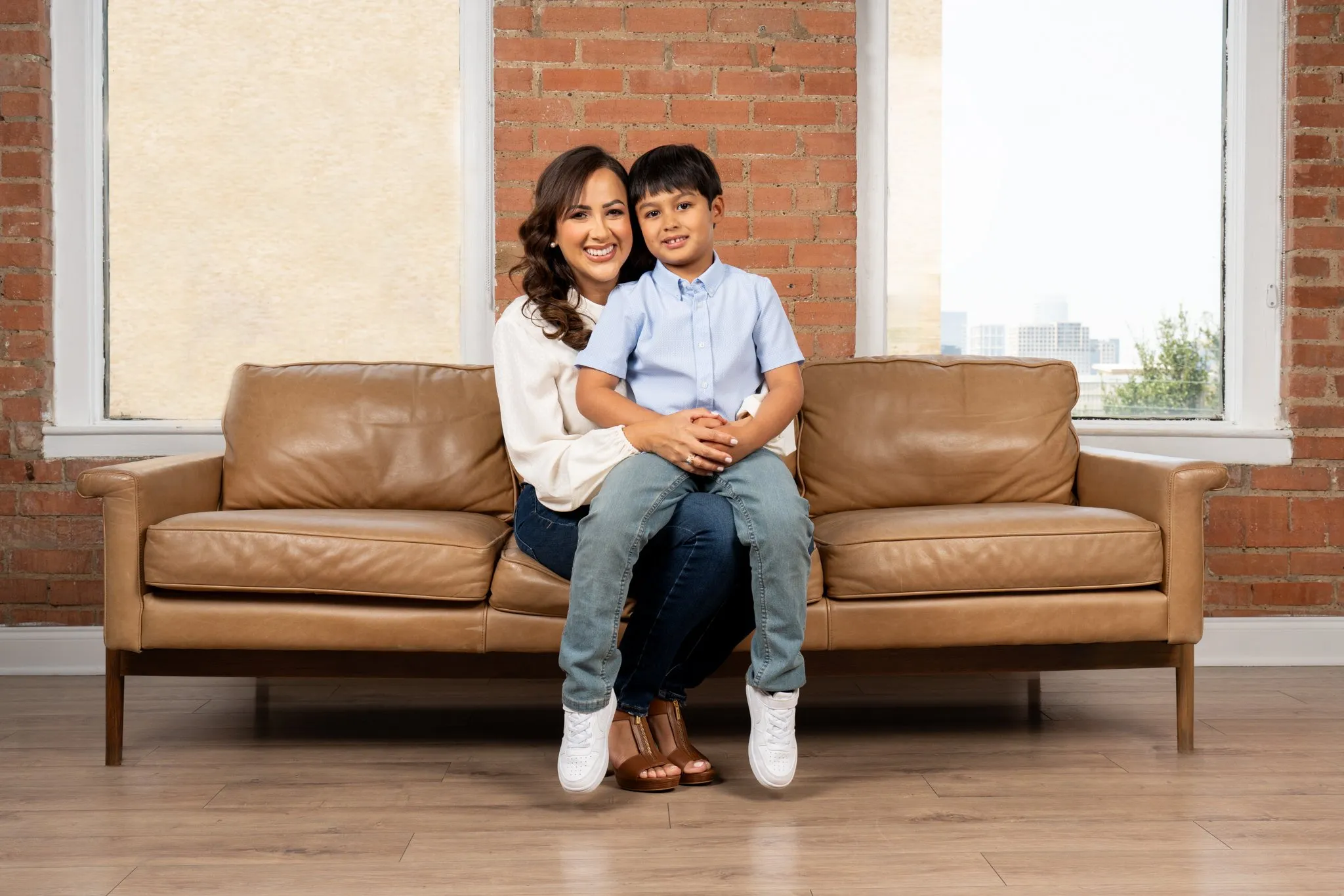 The Fuentes Lara Family family photo session photo 8 by Dallas photographer Rony Lanza