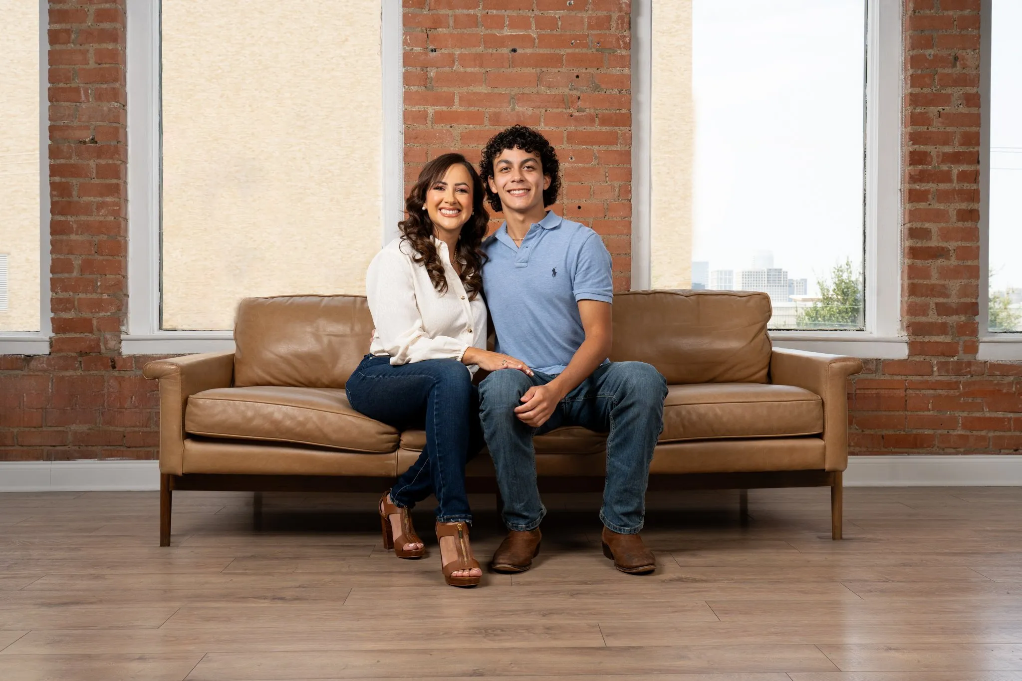 The Fuentes Lara Family family photo session photo 9 by Dallas photographer Rony Lanza