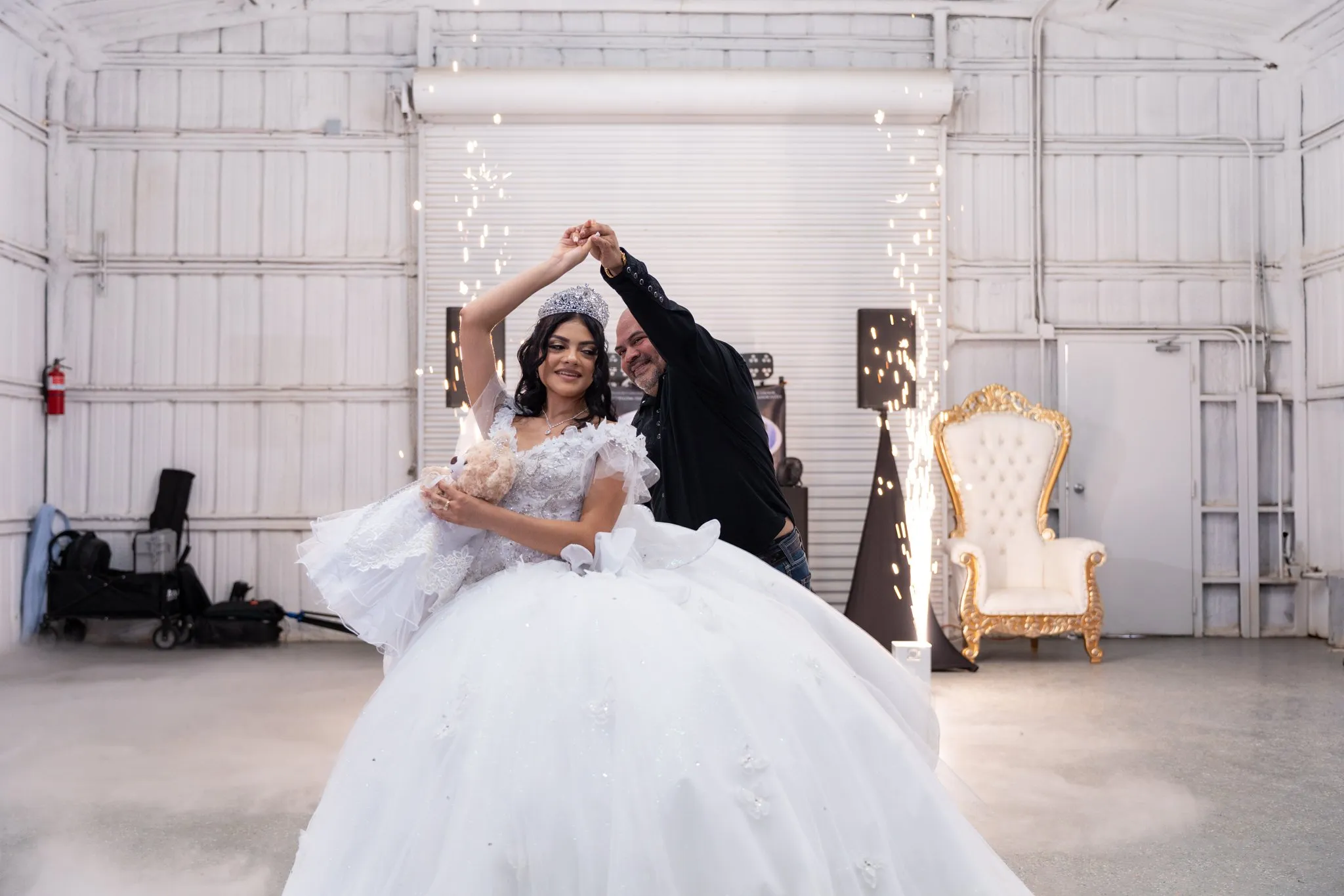Ysabella's XV Quinceañera photo 18 by Dallas photographer Rony Lanza
